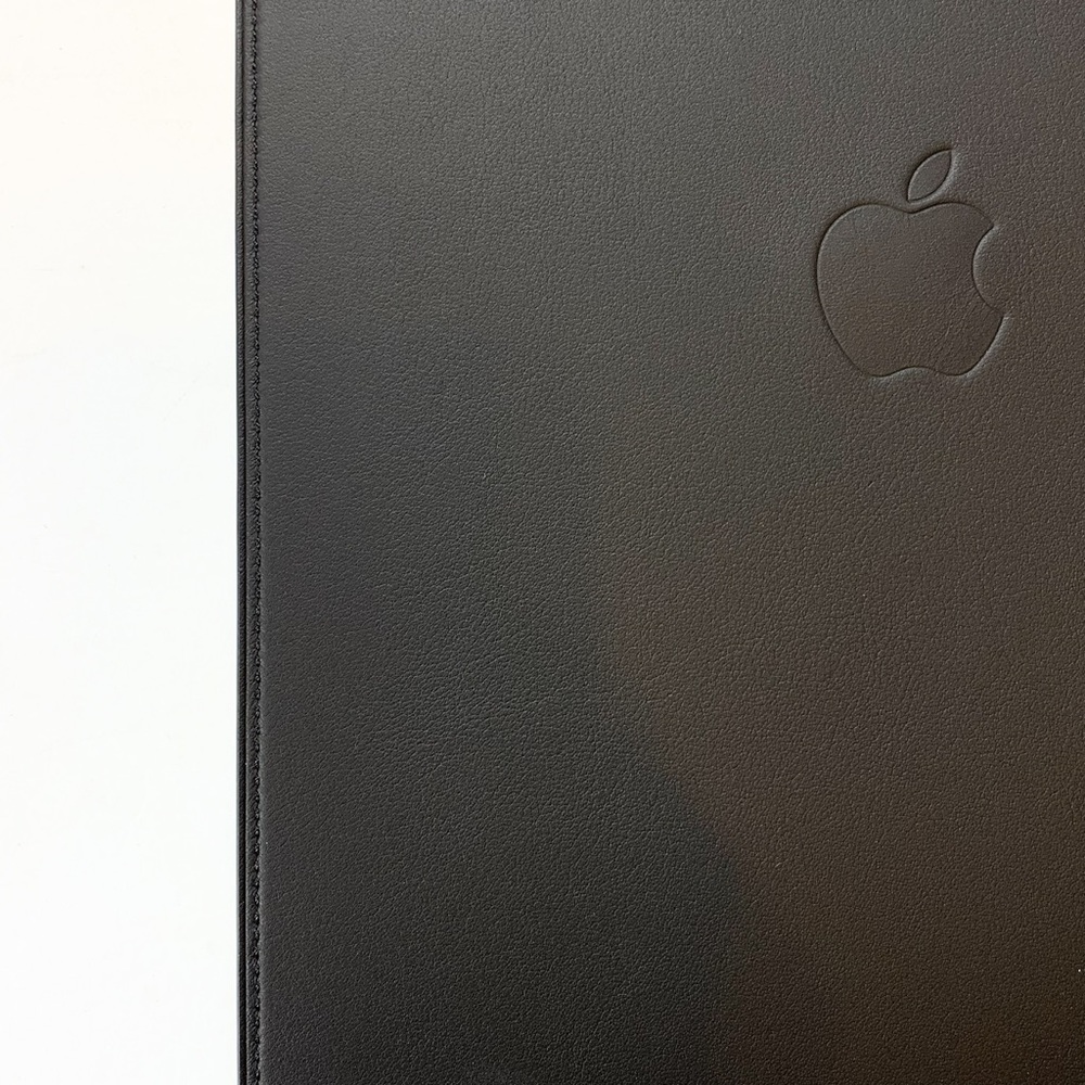 Apple Genuine iPad Pro 10.5” - Natural Leather Black Sleeve 🍎 - Picture 8 of 8